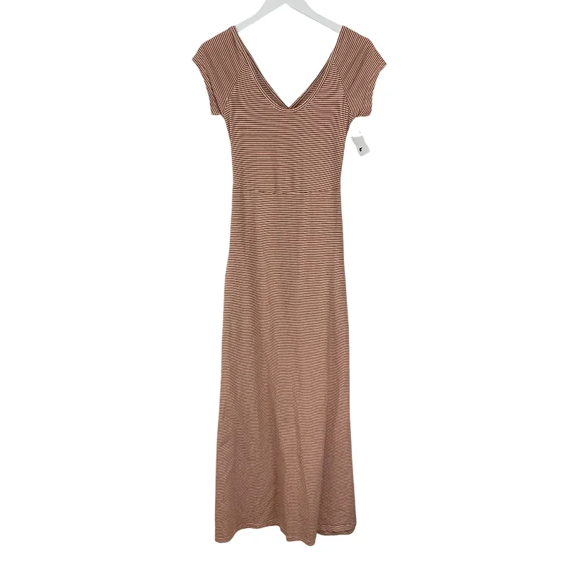 Year-End Clearance Dress Casual Maxi By Clothes Mentor In Striped Pattern, Size: S