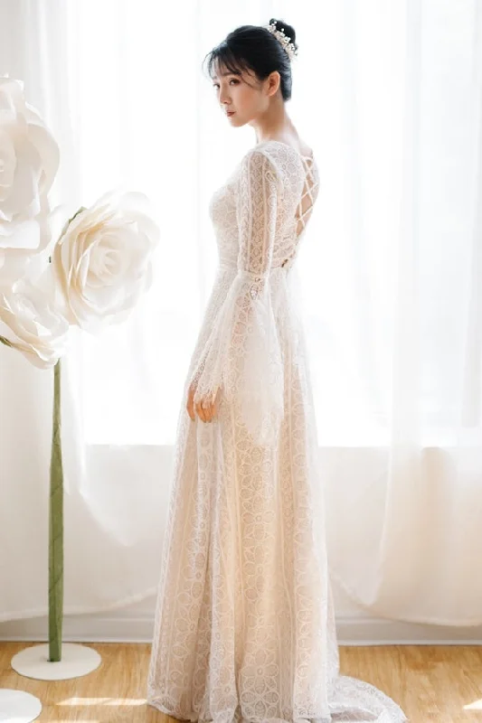 Closeout Bohemia Simple Elegant Lace Beach Wedding Dresses With Long Sleeves