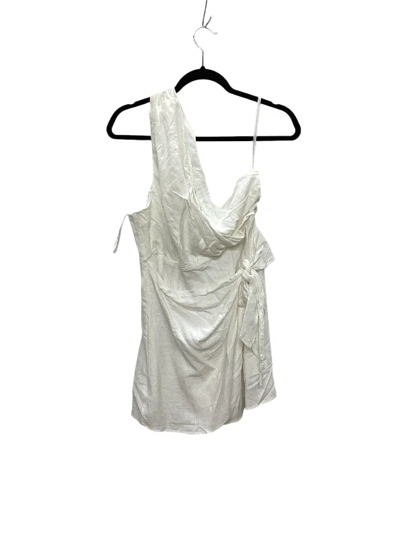 Crazy Deals Dress Casual Short By Clothes Mentor In White, Size: M