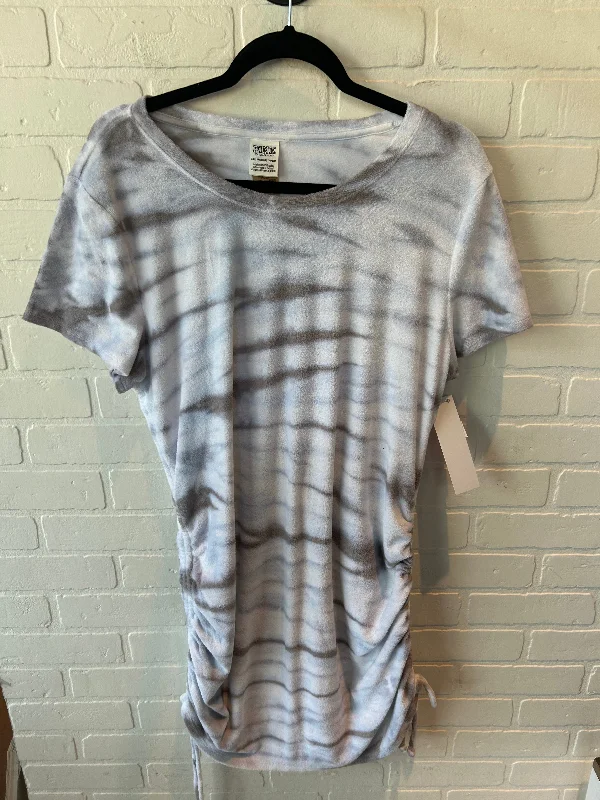 While Supplies Last Dress Casual Short By Pink In Blue & White, Size: Xxl