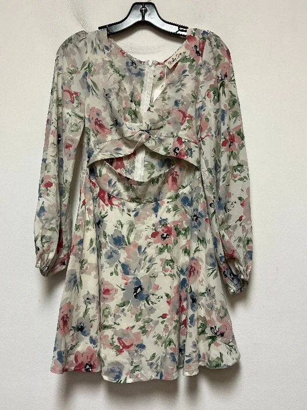 Value Deals Dress Casual Short By Clothes Mentor In Floral Print, Size: M