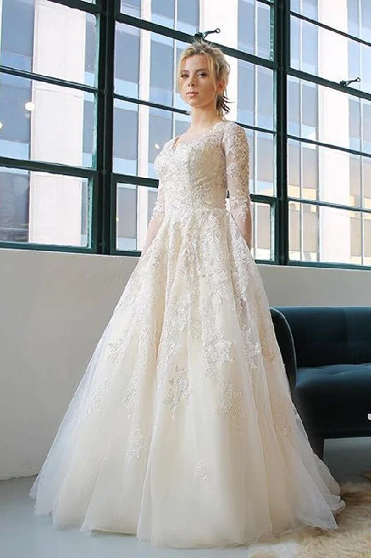 Instant Savings Ivory A Line Court Train V Neck Long Sleeves Appliques Wedding Dresses