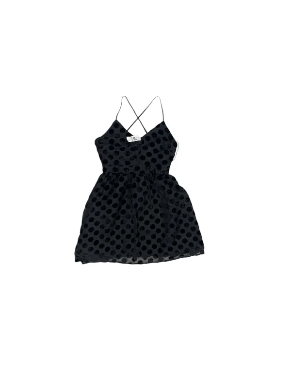 Final Markdown Dress Casual Short By Clothes Mentor In Black, Size: M