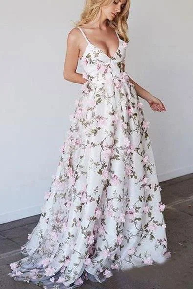 Closeout Chic A-line Spaghetti Straps 3D Floral Lace Long Prom Dresses