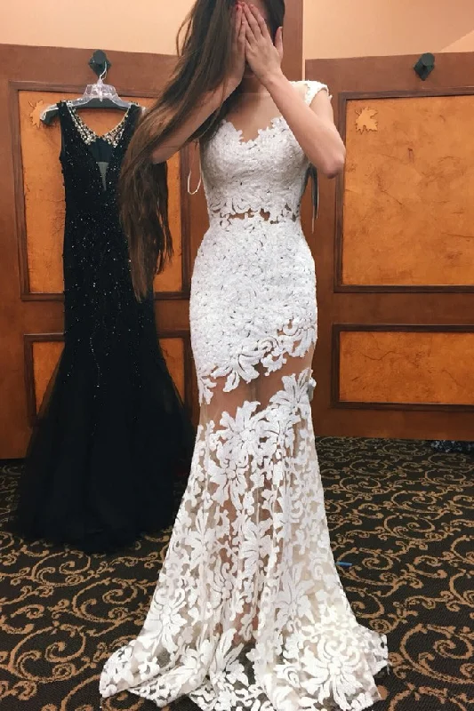 Bargain Prices Charming Tulle With Applique Short Sleeves Wedding Dresses