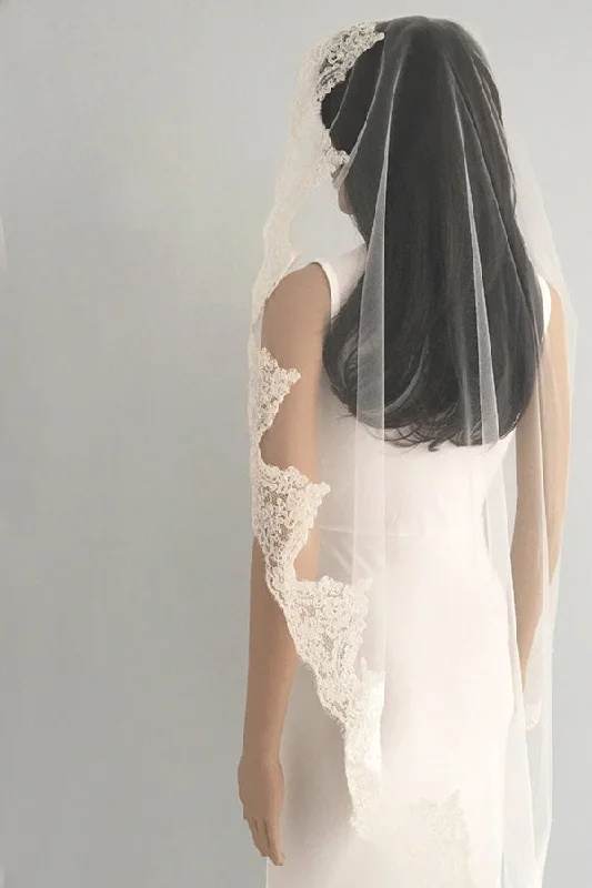 Weekend Deal Elegant Tulle With Lace Handmade Appliques Wedding Veils