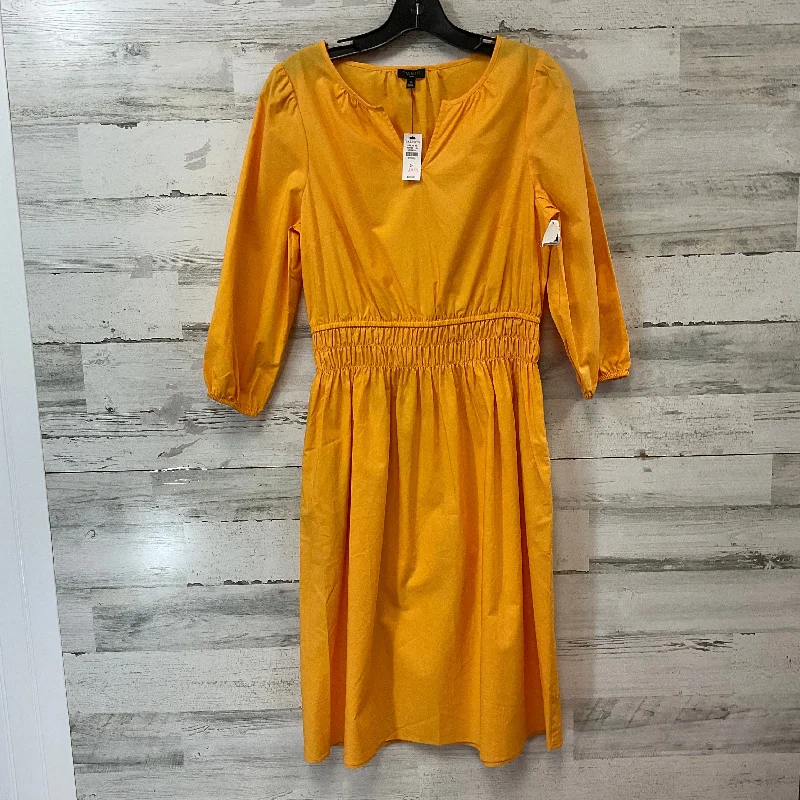 Steals and Deals Dress Casual Short By Talbots In Yellow, Size: 6petite