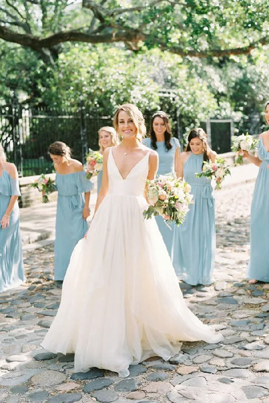 Discount Extravaganza Elegant Ivory A Line Brush Train Spaghetti Straps V Neck Beach Wedding Dresses Discount Extravaganza Elegant Ivory A Line Brush Train Spaghetti Straps V Neck Beach Wedding Dresses