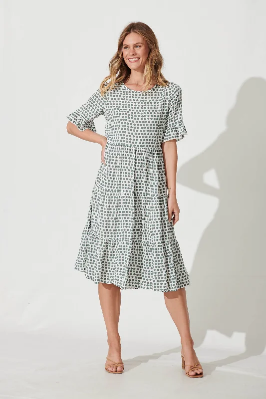 Special Discount Element Midi Smock Dress In White With Green Spot