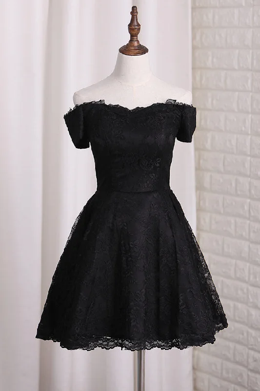 Discount Deals Sexy Black Lace A-line With Appliques Homecoming Dresses