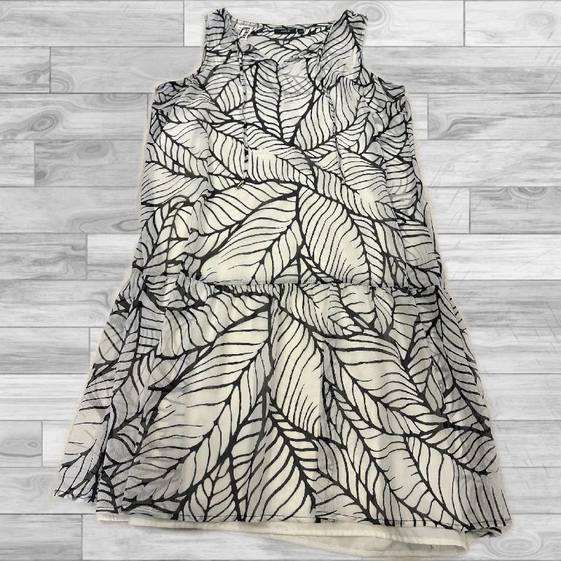 YEAR-End Sale Dress Casual Short By Apt 9 In Black & White, Size: L