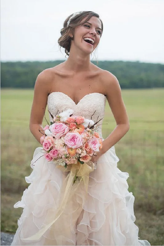 Warehouse Sale Elegant Lace Up Backless Court Train Sweetheart Lace Wedding Dresses Warehouse Sale Elegant Lace Up Backless Court Train Sweetheart Lace Wedding Dresses