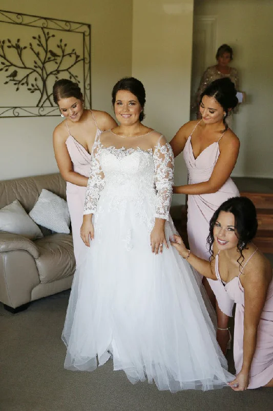 Closeout Sale Modest Delicate Long Sleeves A Line Ivory Lace Tulle Plus Size Wedding Dresses For Bride Closeout Sale Modest Delicate Long Sleeves A Line Ivory Lace Tulle Plus Size Wedding Dresses For Bride