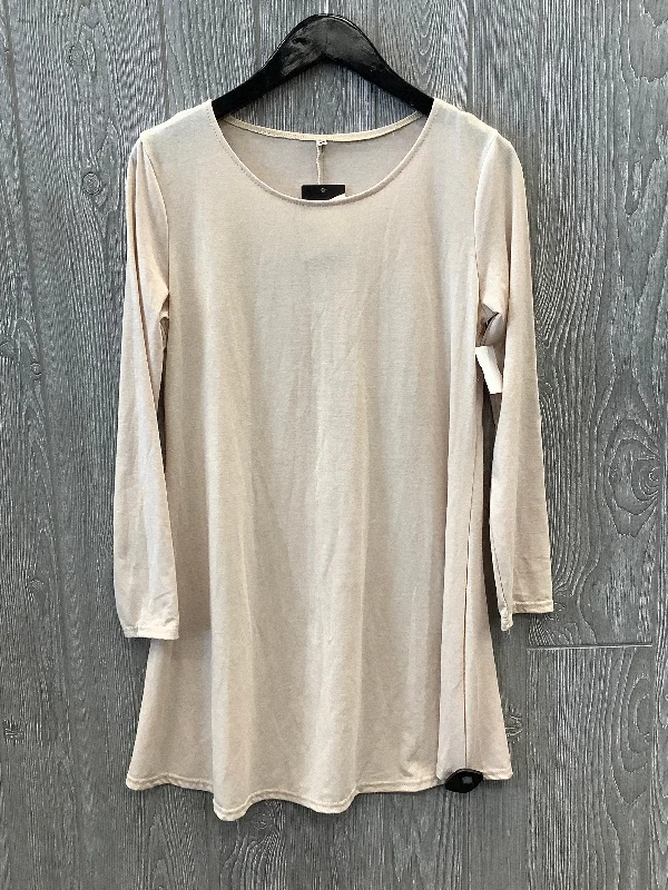 Amazing Deals Dress Casual Short By Cmf In Beige, Size: S