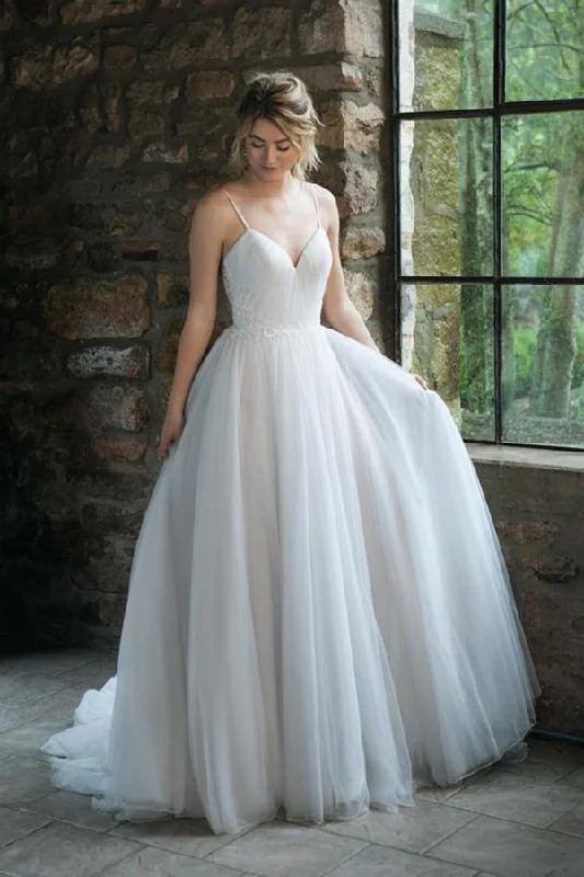 Price Cut Chic Spaghetti Straps V Neck Tulle Floor Length Wedding Dresses