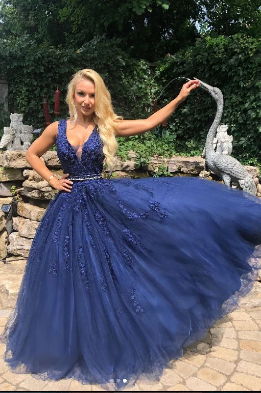 Limited Quantity Blue Sleeveless V Neck Tulle Lace Long Prom Dresses