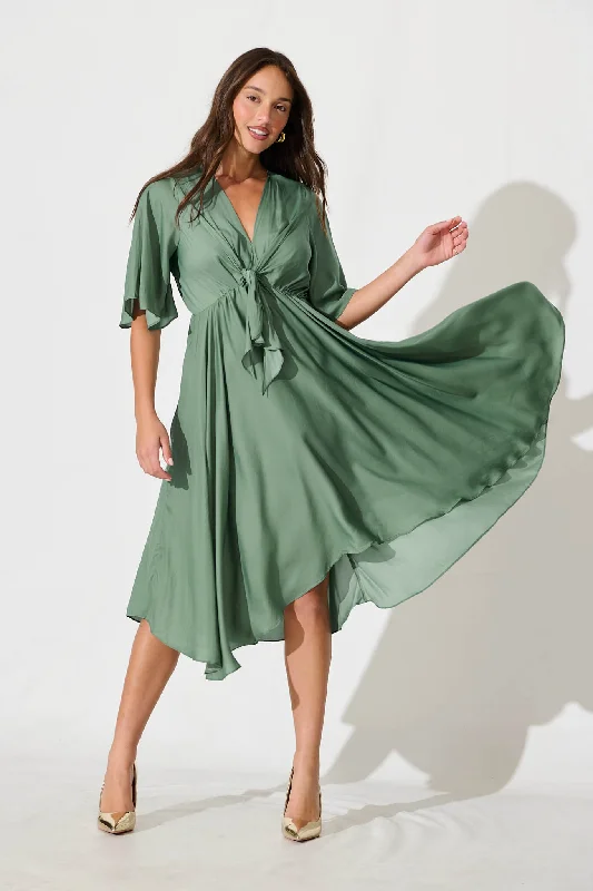 Final Clearance Helsinki Dress in Light Green