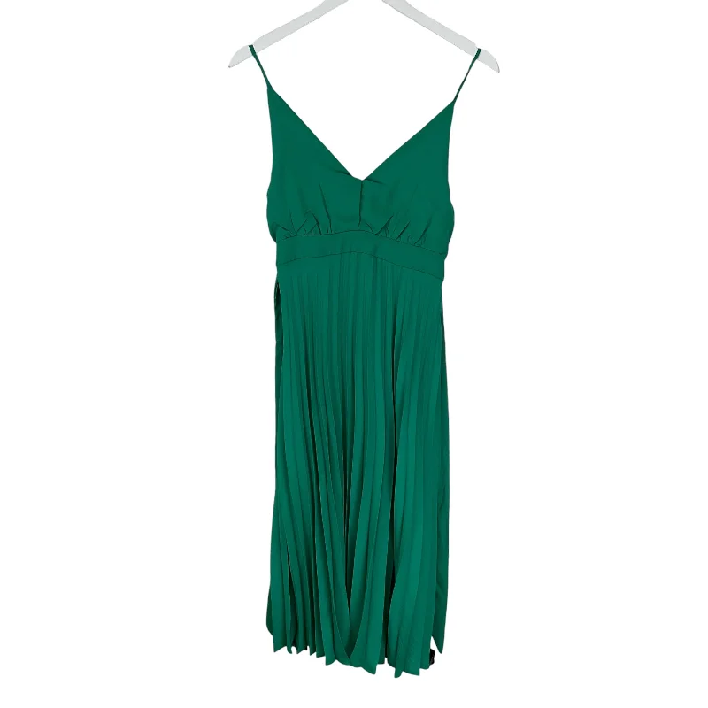 Anniversary Sale Dress Casual Midi By Jessica Simpson In Green, Size: M