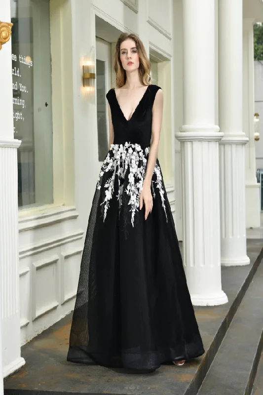 New Markdowns New Arrival Sleeveless Black Appliques Tulle Prom Dresses