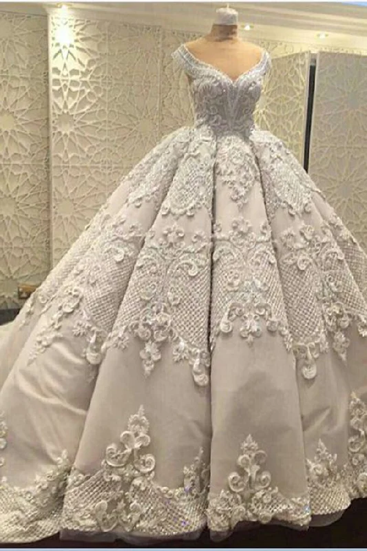 Special Price Gorgeous Sleeveless V Neck Lace Appliques Ball Gown Wedding Dresses