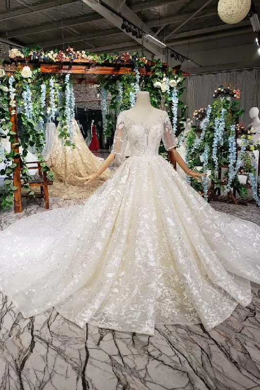 Bargain Prices Luxury Lace Wedding Dresses Scoop Half Sleeves Appliques Ball Gown