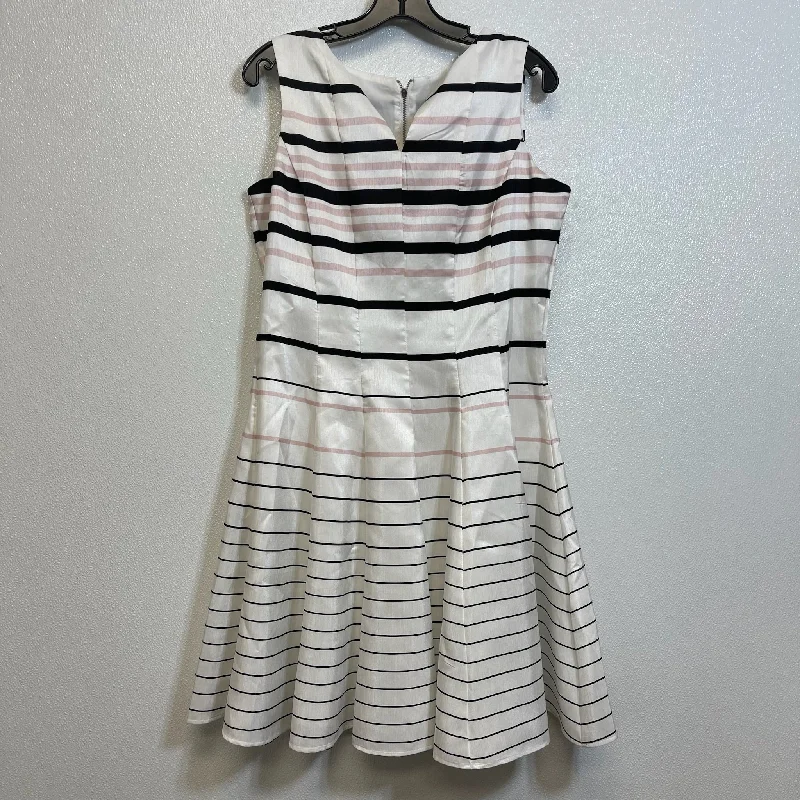 Extra Savings Dress Casual Short By Clothes Mentor In Striped, Size: 10