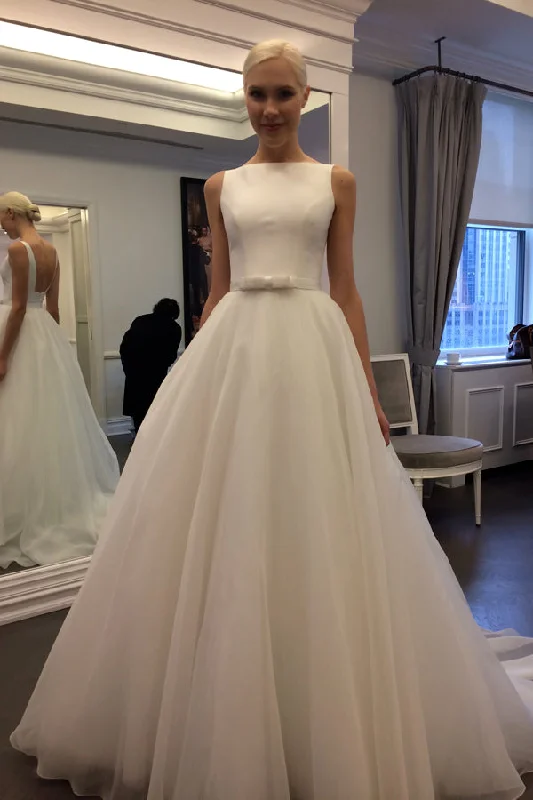 Early Bird Discount A Line Court Train Sleeveless Backless Layers Tulle Wedding Dresses Early Bird Discount A Line Court Train Sleeveless Backless Layers Tulle Wedding Dresses