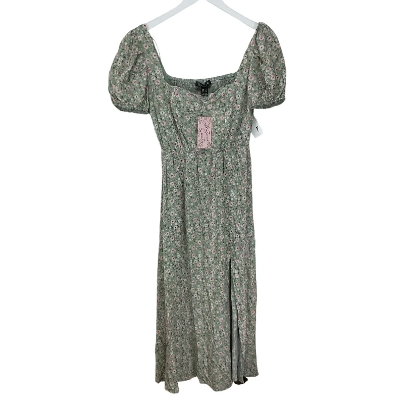 Seasonal Clearance Dress Casual Maxi By Clothes Mentor In Green, Size: M