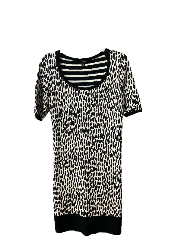 Final Markdown Dress Casual Short By Ann Taylor In Animal Print, Size: M