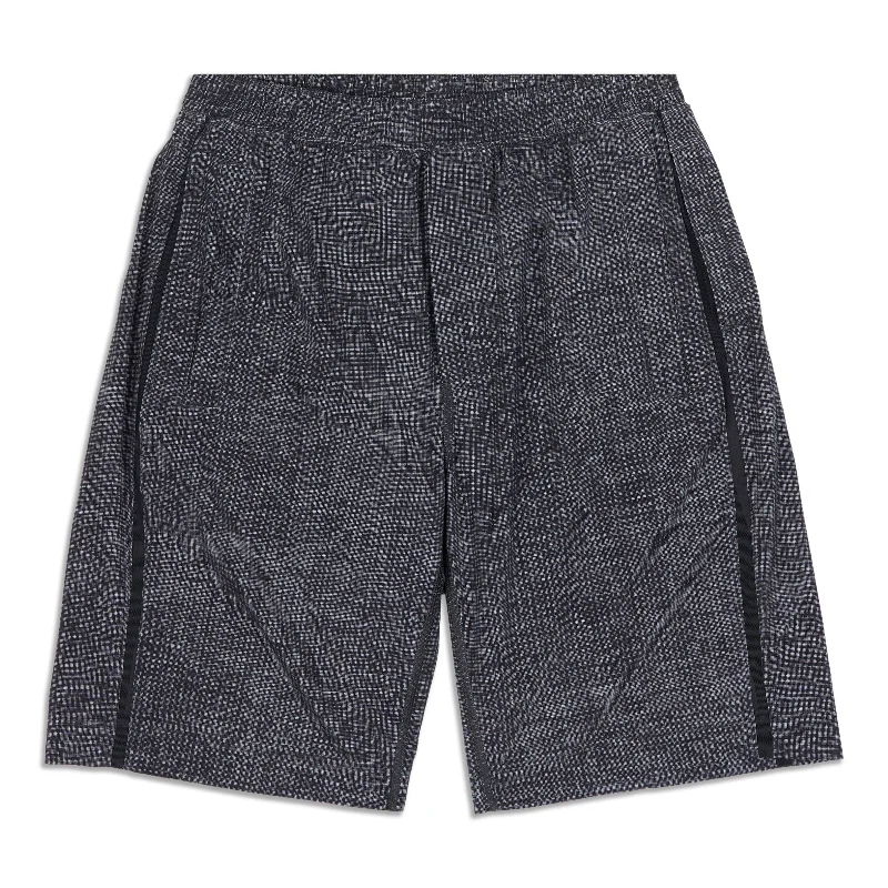 Must-Have Deals Pace Breaker Short - Resale