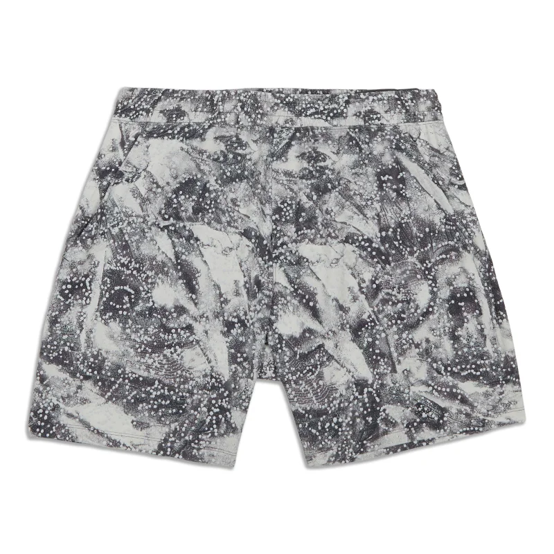 Mega Sale Pace Breaker Short - Resale